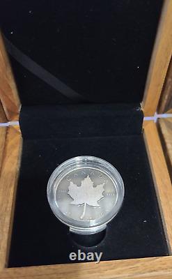 1 Oz Silver Coin 2022 $5 Canada Maple Leaf Real Wood Maple Leaf Grey