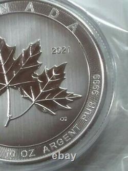 2021 10 oz Canadian Silver Magnificent Maple Leaf Coin withfactory capsule