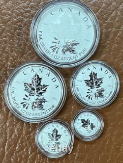 2022 Canada 5 Coin Silver Maple Leaf Set 1 Oz, 1/2 Oz, 1/4 Oz, 1/10 Oz, 1/20