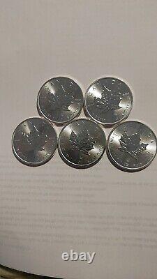 Canadian 2014.9999 1 oz Silver Maple Leaf Bu Lot of 5