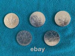 Lot of 5 2013 1 oz. Canada Silver. 9999 $5 Maple Leaf Coin Probably MS69-70